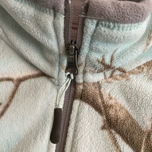 Cabelas, ladies, fleece jacket. Small. Outdoors, hunting, camping, fall, winter - Picture 3 of 9